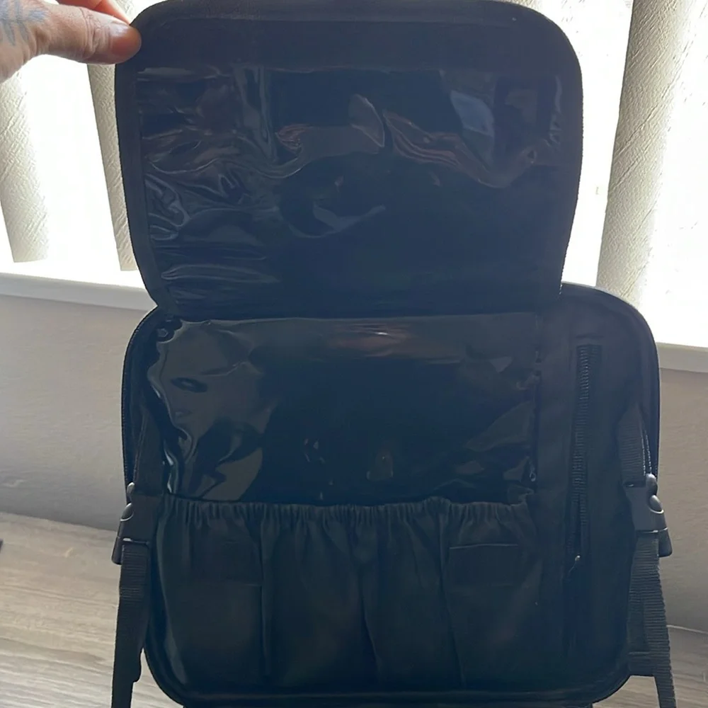 Cosmetics case - Picture 5 of 5